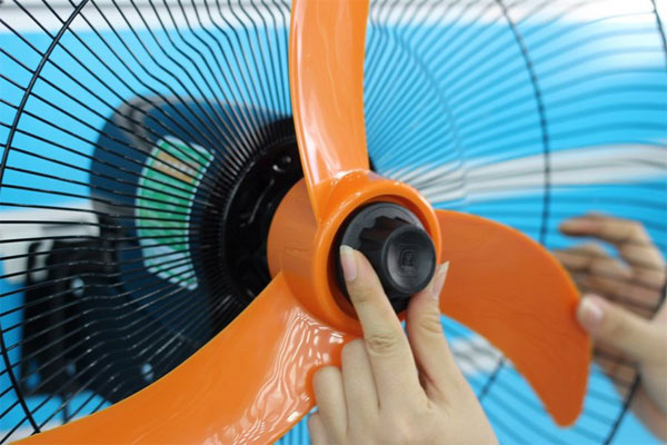 Do khe hở không khí không đều