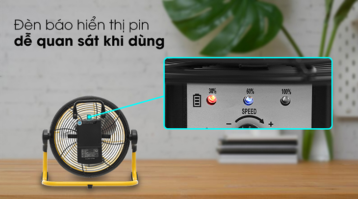 Quạt sạc AC ARF01D113 có đèn báo hiển thị pin dễ quan sát khi dùng