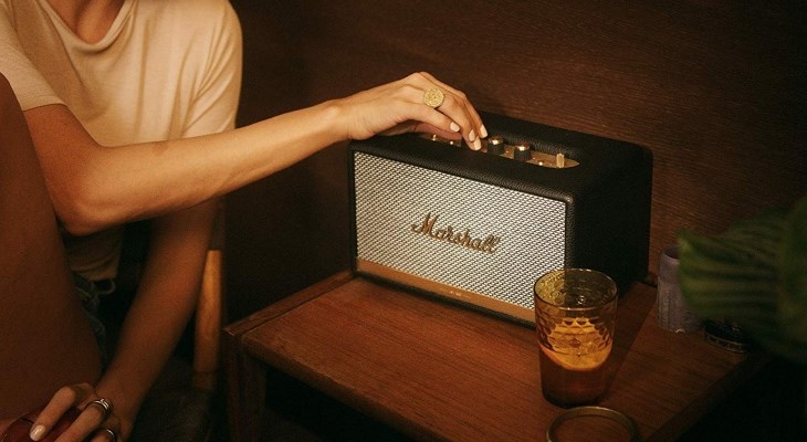 So sánh Loa Bluetooth Marshall Acton III  và Loa Bluetooth Marshall Kilburn II