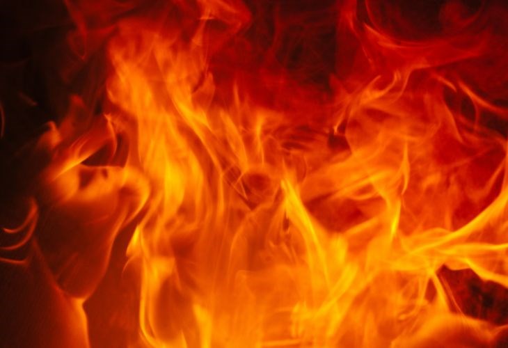 Bình gas được đặt gần với lửa khiến bếp dễ phát nổ