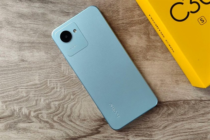 Realme C30s hỗ trợ người dùng lưu trữ vừa đủ khi được tích hợp RAM 2 GB cùng ROM 32 GB