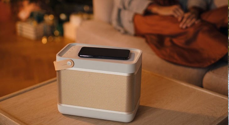 Cả 2 sản phẩm đều có chất lượng âm thanh giống nhau và ít có sự khác biệt