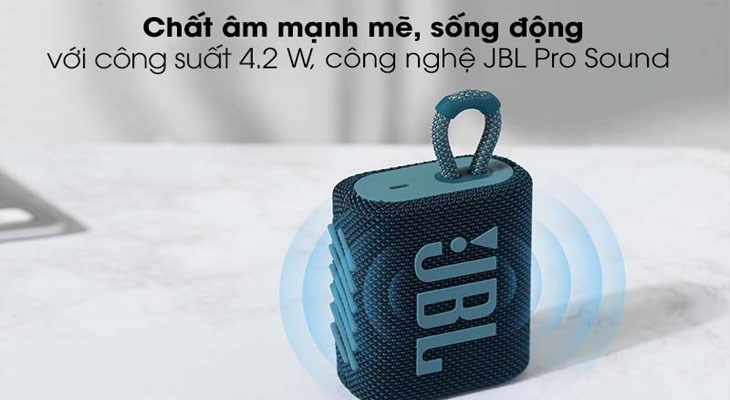 Loa bluetooth JBL Go 3 có màu đen và xanh dương, lớp vỏ ngoài được thiết kế tỉ mỉ