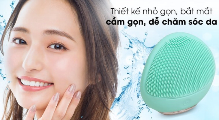 Máy rửa mặt và massage dành cho da nhạy cảm Halio Sweet Mint sở hữu thiết kế nhỏ gọn chỉ với 200g giúp bạn dễ dàng cầm nắm hay mang theo khi đi công tác
