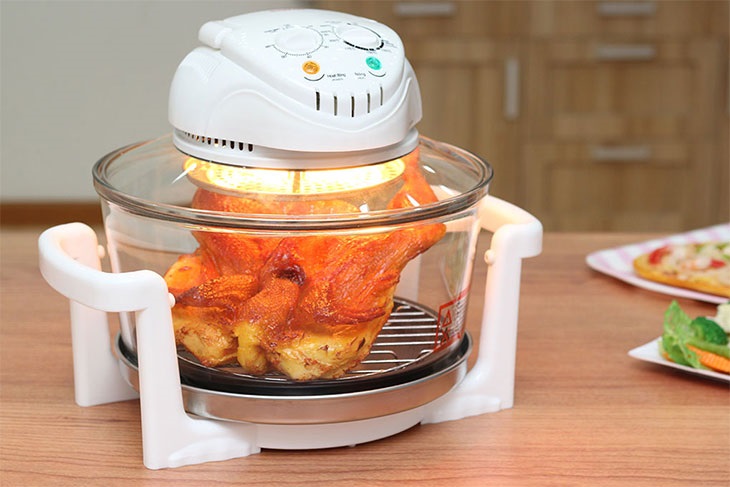 Gia đình bạn có thể dễ dàng điều chỉnh lò nướng thủy tinh bằng núm vặn trực quan, dễ sử dụng