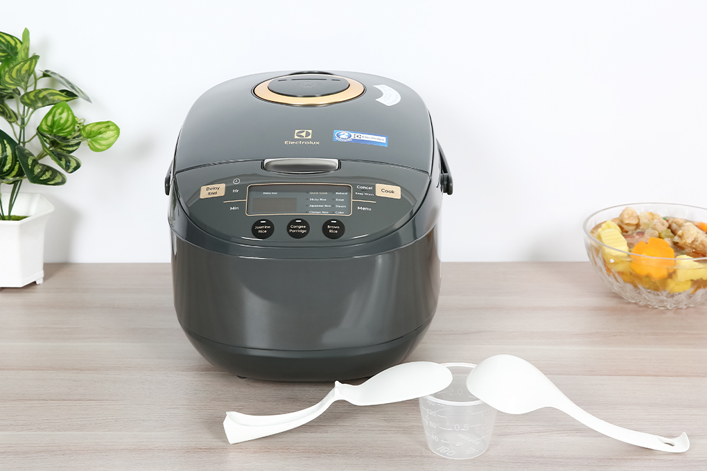 Nồi cơm điện tử 1.8 lít Electrolux E7RC1-650K