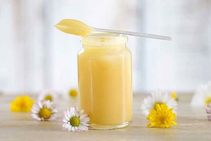 Sữa ong chúa là gì? Tác dụng của sữa ong chúa