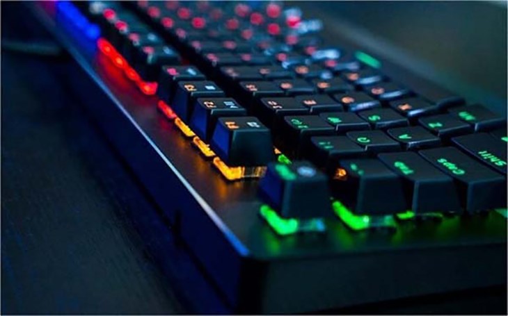 Nguyên lý khúc xạ của switch quang học hoạt động khá đơn giản