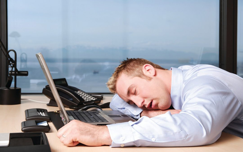 Ánh sáng xanh làm thay đổi đồng hồ sinh hoạt cơ thể