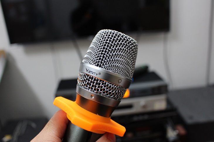Thường để xảy ra âm thanh (tiếng nổ) lớn đột ngột