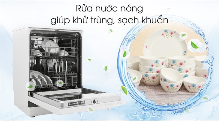 Tính năng rửa nước nóng giúp máy rửa chén độc lập Electrolux ESF5206LOW đánh bay vết bẩn cứng đầu, kể cả dầu mỡ