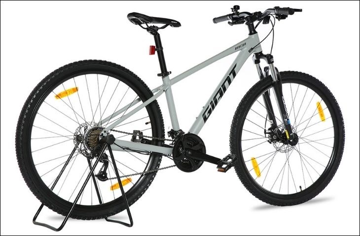 Xe Đạp Địa Hình MTB Giant Rincon 2 dành cho các bạn trẻ có mong muốn leo núi, rèn luyện sức khỏe