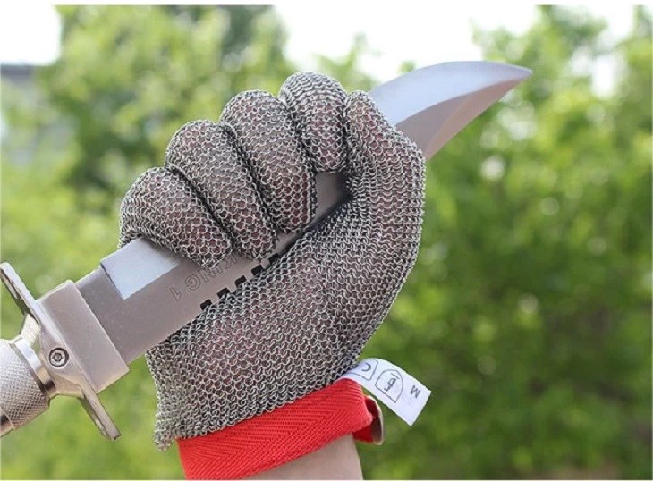 Găng tay chống cắt có thể bảo vệ tay khi tiếp xúc vật sắc nhọn