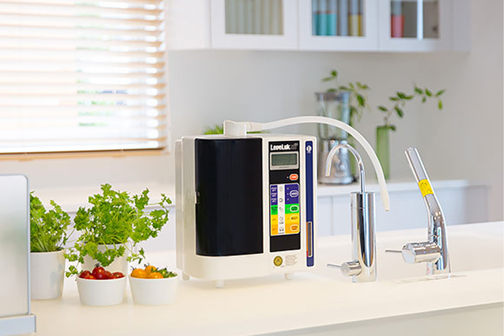 Vệ sinh máy lọc nước bằng nước ion axit