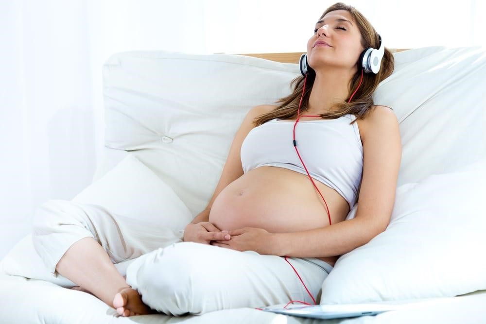 Bé có thể nghe nhạc ngay từ những tháng đầu tiên