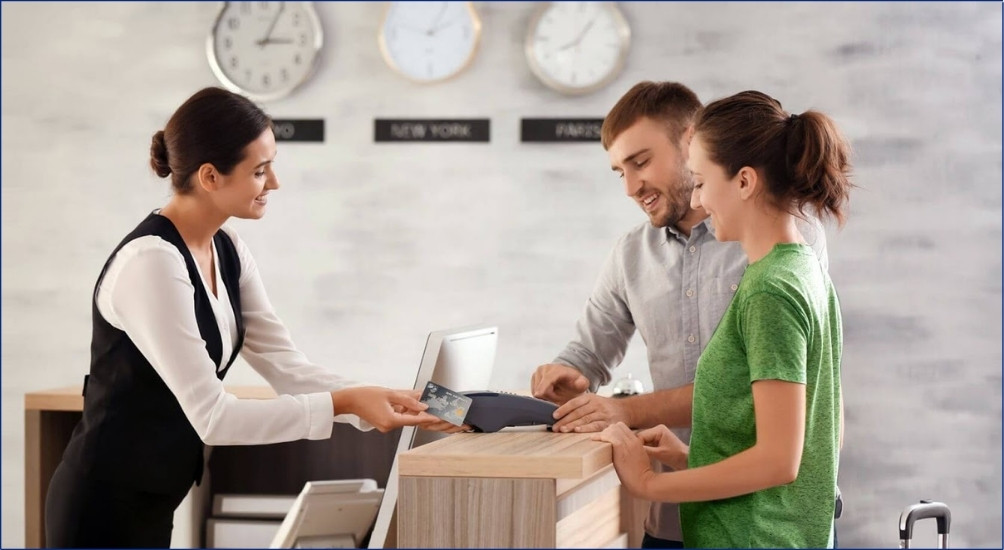 Bạn có thể liên hệ tổng đài Agoda khi khách sạn không tìm thấy đặt phòng, phòng không đúng mô tả