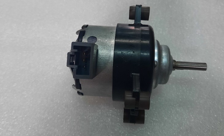 Mô tơ dàn lạnh bị lỗi có thể khiến máy lạnh Aqua hiển thị mã lỗi H6