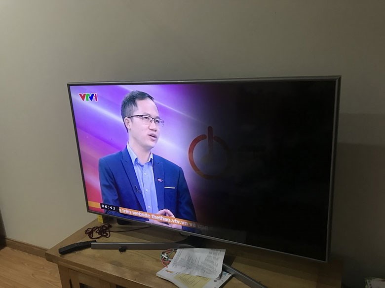 Bệnh cao áp làm tivi chỉ sáng một nửa