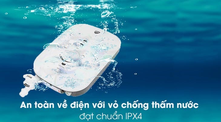 Chống thấm nước, đảm bảo độ an toàn cho máy hoạt động nhờ lớp vỏ đạt tiêu chuẩn IPX4