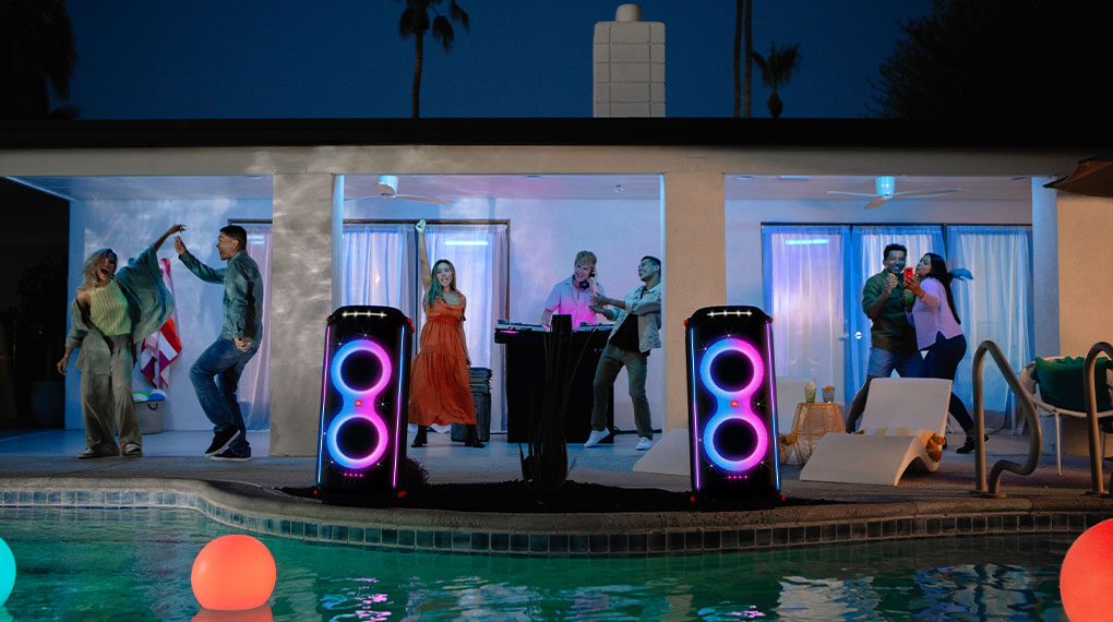 Loa Bluetooth JBL Partybox 710 trang bị chuẩn chống nước IPX4