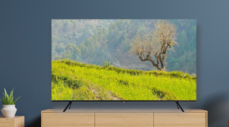 Tivi Crystal UHD TU8100