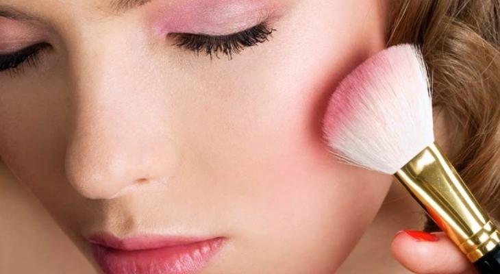 Cọ đánh má hồng