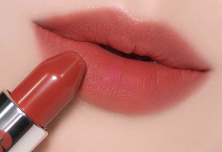 SON LÌ CÓ ĐỘ BỀN MÀU TỐT VÀ LÂU TRÔI