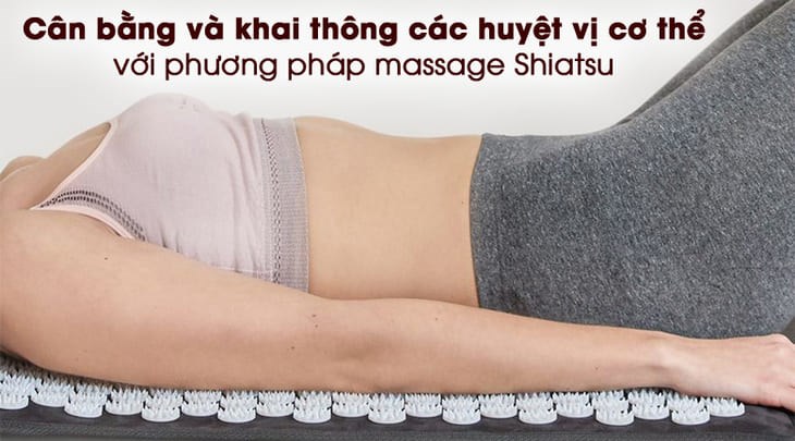 Đệm massage toàn thân Lanaform LA110316 sử dụng phương pháp Shiatsu để cân bằng và khai thông các huyệt trên cơ thể