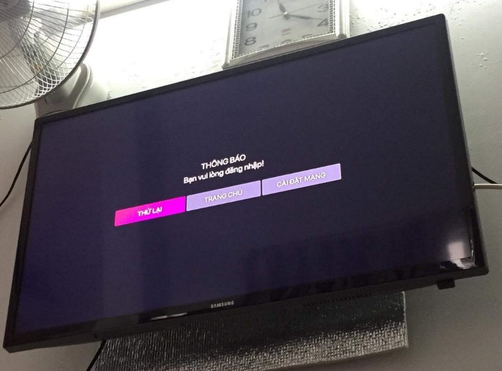 FPT Play tự thoát
