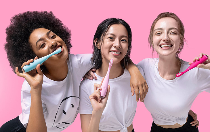 Bàn chải điện Foreo Issa Toothbrush có 16 mức độ điều chỉnh phù hợp với tình trạng răng miệng