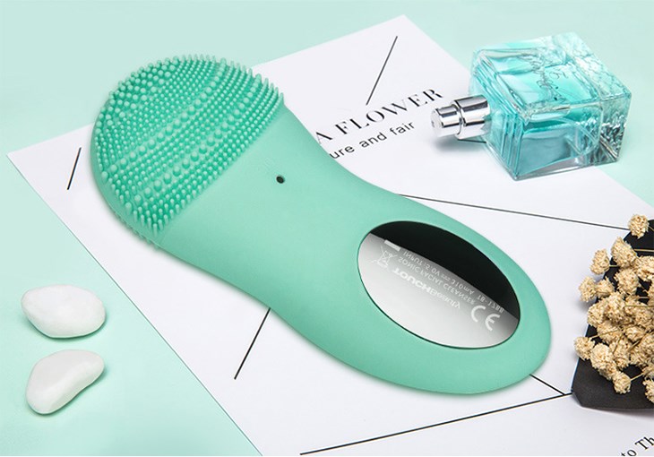 Máy rửa mặt Touch Beauty Facial Cleansing Brush for Men có thể điều chỉnh chế độ rung linh hoạt qua điều khiển nút nhấn trên thân máy