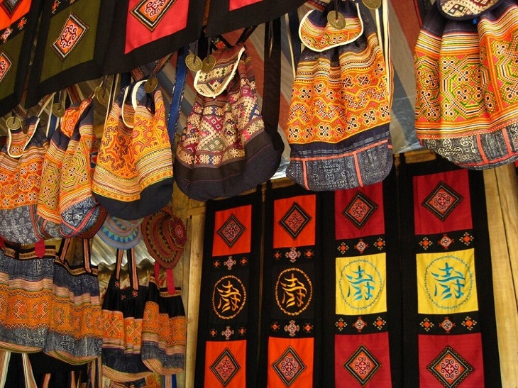 Đồ thổ cẩm