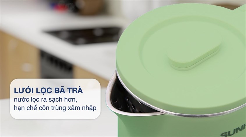 Bình đun siêu tốc Sunhouse 1.8 lít SHD1353 được thiết kế màu xanh bạc hà bắt mắt, tạo điểm nhấn cho không gian bếp