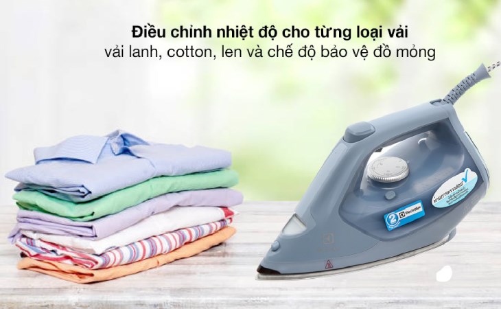 Bàn ủi hơi nước Electrolux E7SI1-80DB 2600W có 4 chương trình ủi tùy chọn