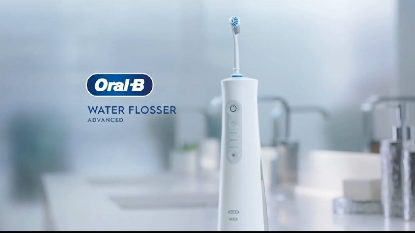 Máy tăm nước Oral-B là sản phẩm được nhiều người tin dùng nhờ khả năng làm sạch tốt