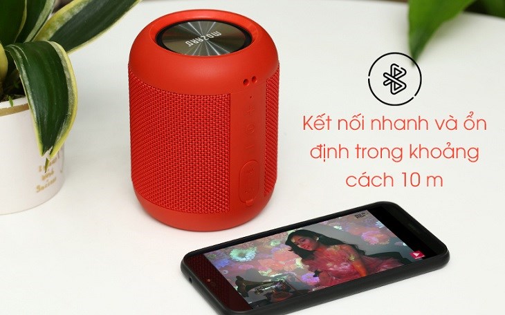 Loa Bluetooth Mozard E7 được thiết kế gọn nhẹ, phù hợp để giải trí trong không gian nhỏ và kín