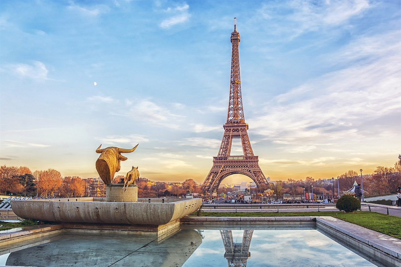 Tháp Eiffel ở Pháp