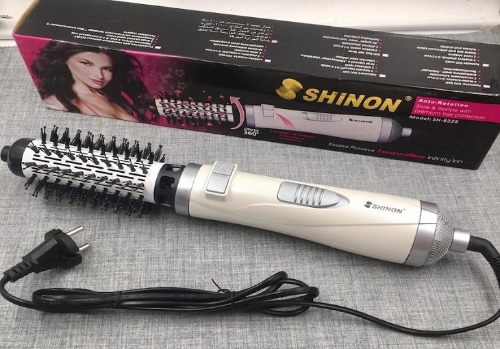 Lược điện Shinon được thiết kế với đa chức năng
