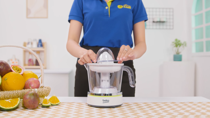 Nắp nhựa trong suốt giúp bảo vệ đầu vắt khỏi bụi bẩn