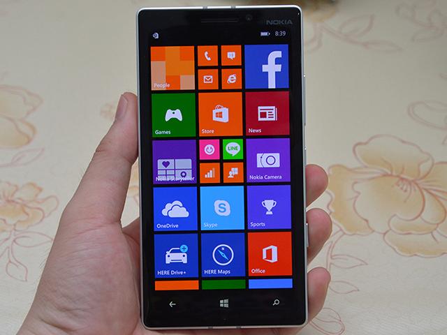 Nokia Lumia 930 sở hữu màn hình AMOLED cho màu sắc rất ấn tượng