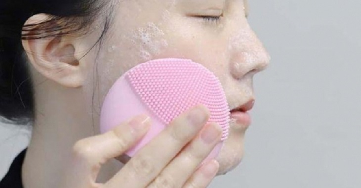 Tuổi dậy thì dùng máy rửa mặt chưa thật sự cần thiết