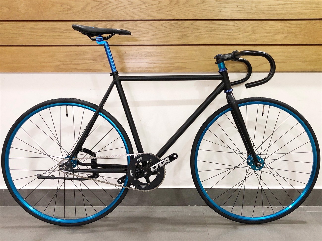 Xe đạp Fixed Gear được phân thành 2 loại