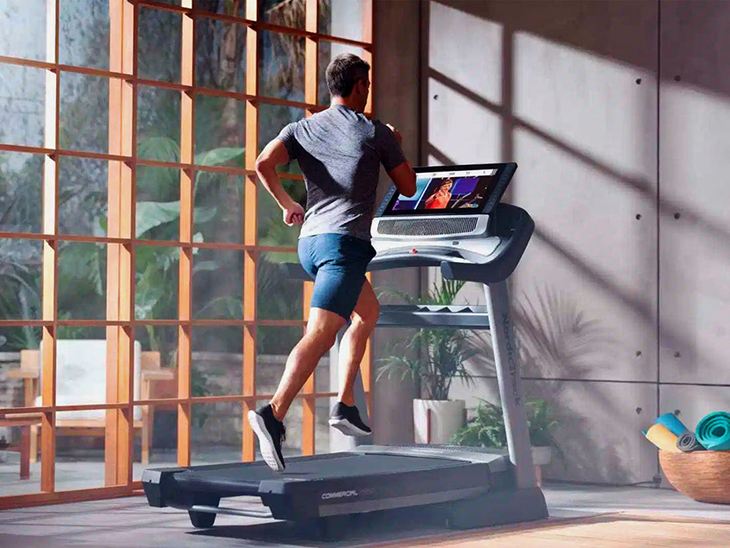 Sử dụng xe đạp tập thể dục đốt cháy ít calo hơn so với máy chạy bộ