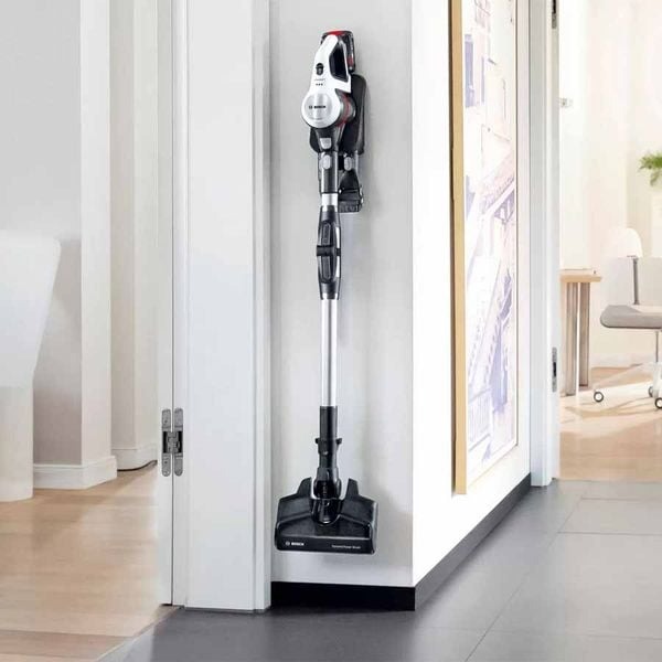 mua-may-hut-bui-cam-tay-bosch-bbs711w-gia-re-9