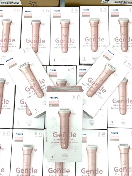 mua-may-lam-sach-long-cho-nu-philips-brl128-10-gia-re-2