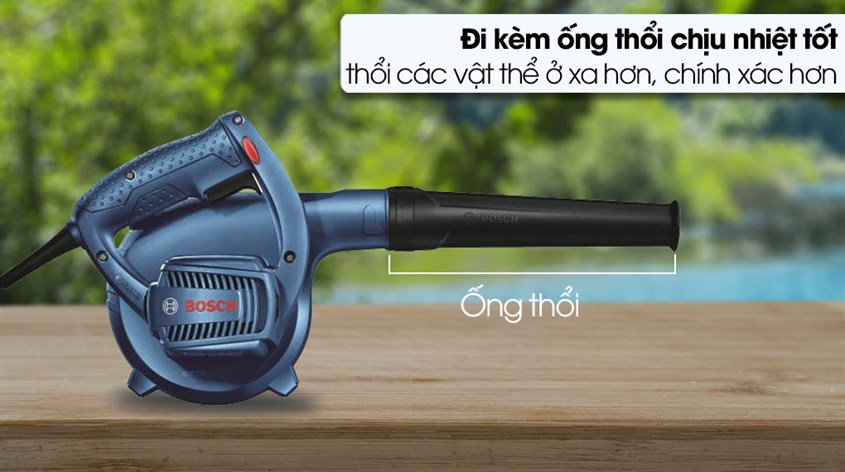 Máy thổi khí Bosch GBL 620 620W dùng để thổi bay các bụi gỗ, rác thải nhanh chóng