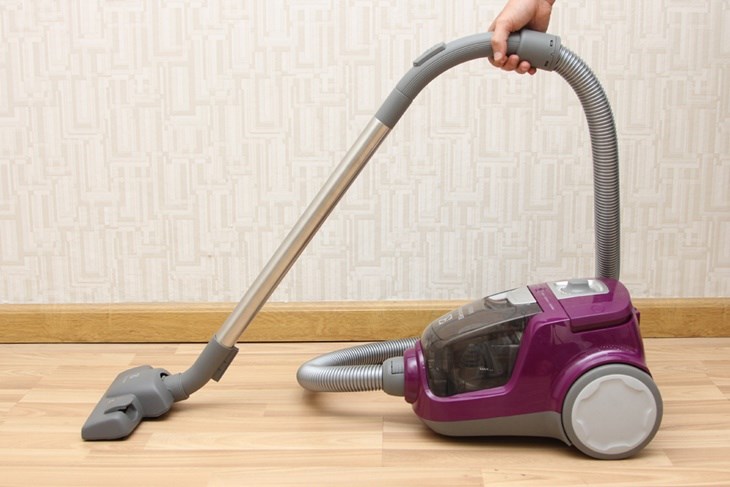 Việc đặt đầu hút quá cao hoặc quá thấp cũng có thể là nguyên nhân khiến máy hút bụi không hút được bụi bẩn
