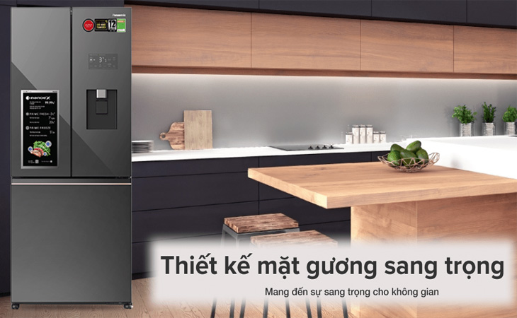Thiết kế 3 cánh thanh lịch, mặt kính dạng gương sang trọng.