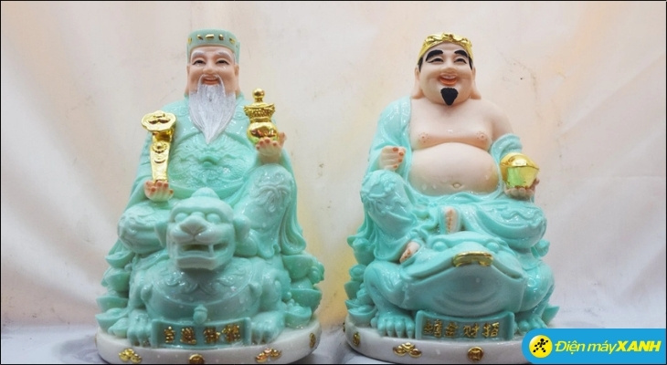 Ông Địa và Thần Tài là hai vị thần quen thuộc trong tín ngưỡng dân gian Việt Nam