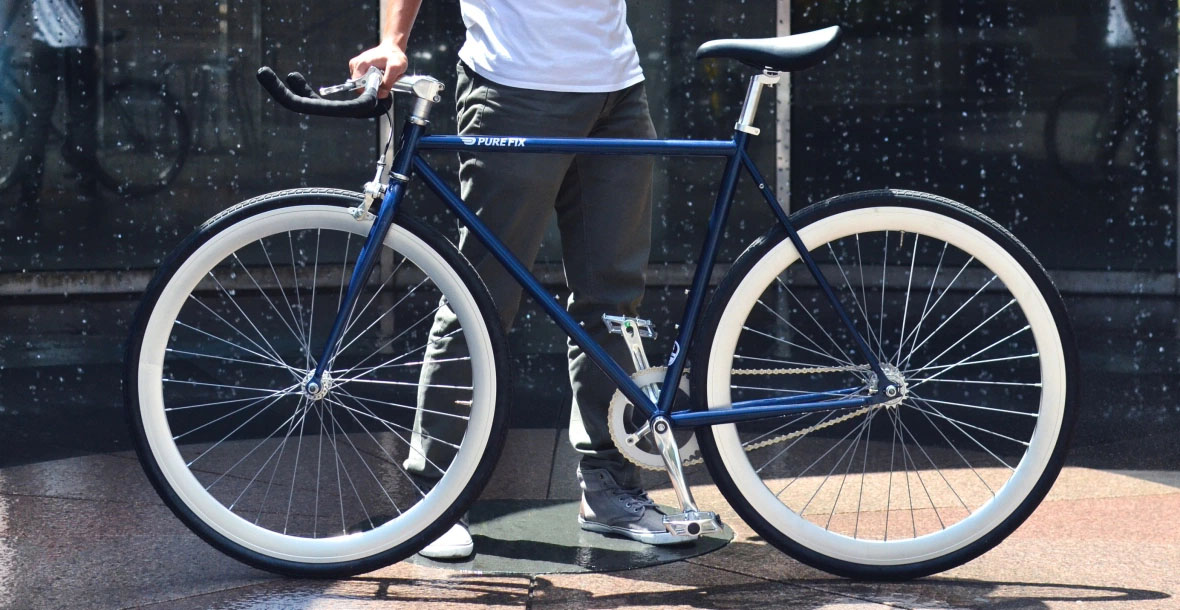 Xe đạp Fixed Gear có cấu tạo đơn giản, chuyển động nhờ dây xích